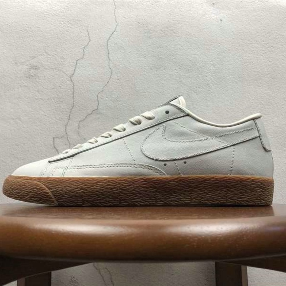 Nike White and Brown Men's Sneakers